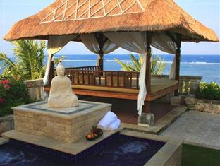 balkon honeymoon suite hotel aston bali beach resort and spa