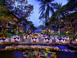 buffet dinner hotel aston bali beach resort and spa