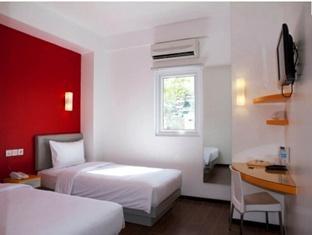 standard twin room, kamar standar twin hotel amaris yogyakarta