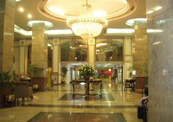 lobby hotel garden palace